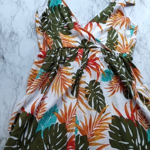 Beautiful Hawaiian print summer blouse